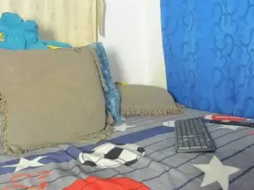 Laravelaa  live sex cam