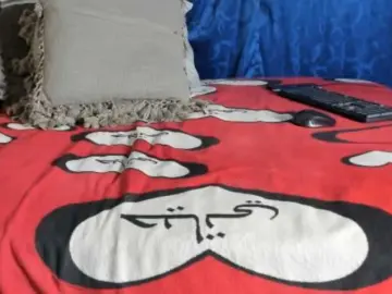 Laravelaa  live sex cam