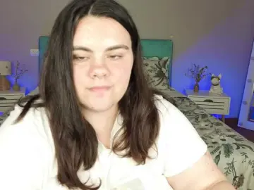 Ukr-Lena  live sex cam