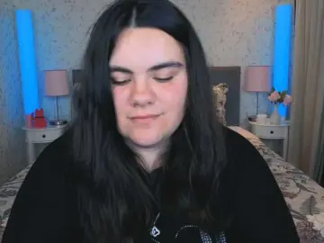 Ukr-Lena  live sex cam
