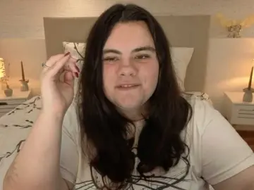 Ukr-Lena  live sex cam