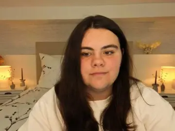 Ukr-Lena  live sex cam