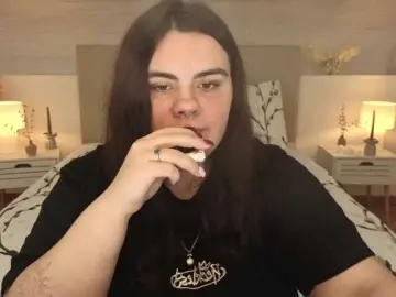 Ukr-Lena  live sex cam