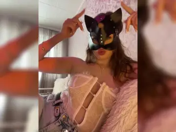 MissisMilli  live sex cam