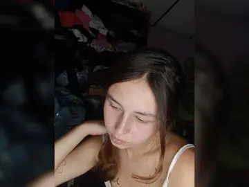CANDYTHEROSS  live sex cam