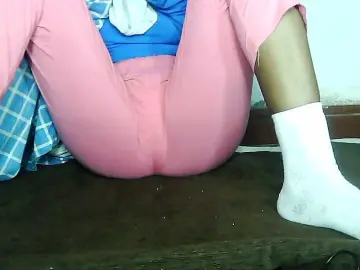 Elisa571  live sex cam