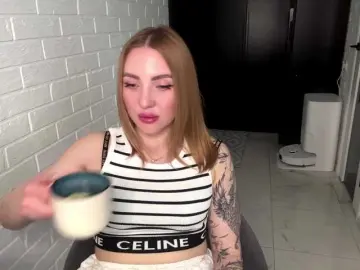 JuliaDoll  live sex cam