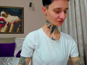 KennysXX  live sex cam