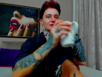 KennysXX  live sex cam