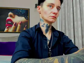 KennysXX  live sex cam