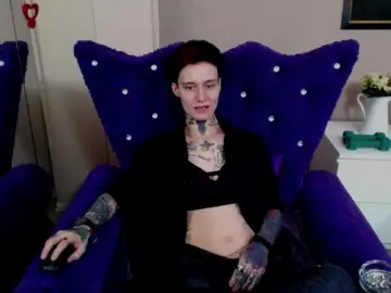 KennysXX  live sex cam