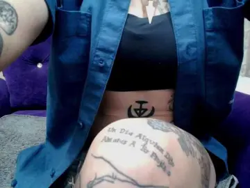 KennysXX  live sex cam