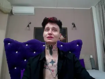 KennysXX  live sex cam