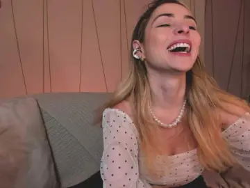 StacyWoods  live sex cam