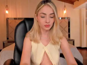 StacyWoods  live sex cam