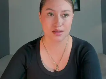 AmyRosse1  live sex cam