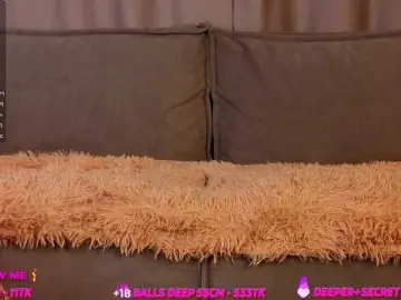 MaeWilkins  live sex cam