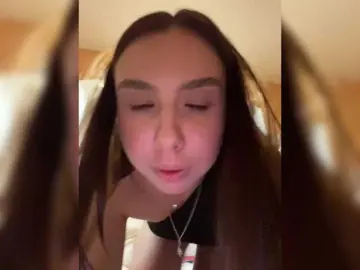 Leksameow  live sex cam