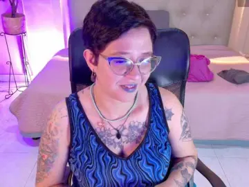 Chloe-rosse  live sex cam