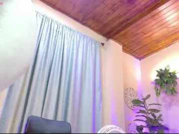 Chloe-rosse  live sex cam