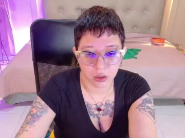 Chloe-rosse  live sex cam