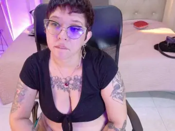 Chloe-rosse  live sex cam