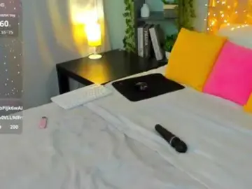 Emma-peach  live sex cam