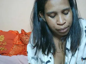 Rsylvia1  live sex cam