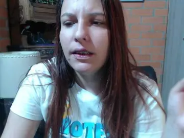 Alexa-kiut  live sex cam