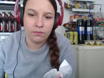 Alexa-kiut  live sex cam