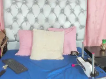 Daniary  live sex cam