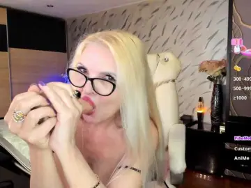 Gatita888  live sex cam