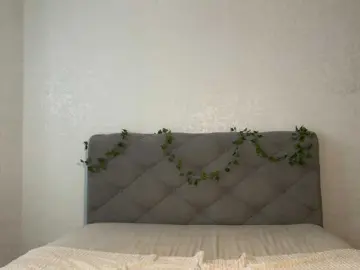 MuIatkaa  live sex cam