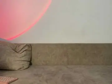 MuIatkaa  live sex cam