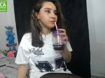 Susana254  live sex cam