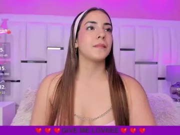 BellaSaint  live sex cam