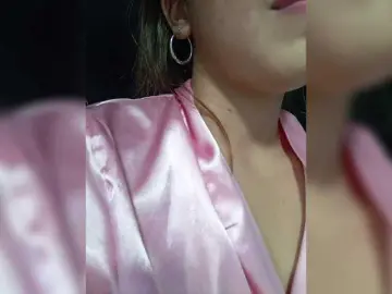 BellaSaint  live sex cam