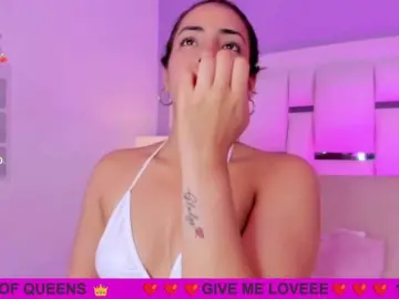 BellaSaint  live sex cam