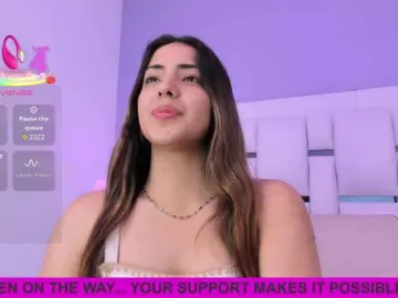 BellaSaint  live sex cam