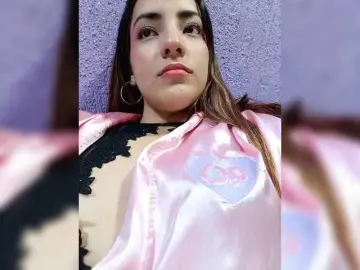 BellaSaint  live sex cam