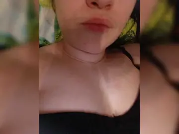 DorisRed  live sex cam