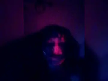 Ellis-3  live sex cam