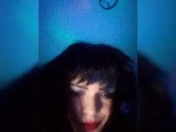 Ellis-3  live sex cam