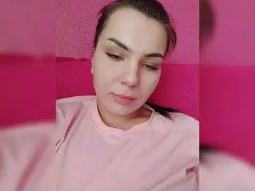 Lilmommy  live sex cam