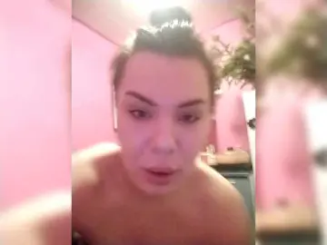 Lilmommy  live sex cam