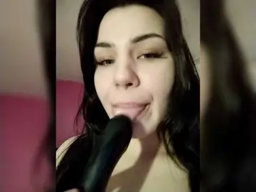 Lilmommy  live sex cam
