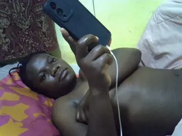 Pretty-doll  live sex cam
