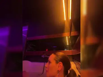 SvetaTimeToJoy  live sex cam
