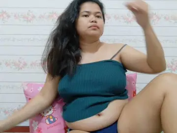 Sweetbigtits69  live sex cam