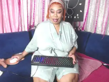 Crystalbee  live sex cam